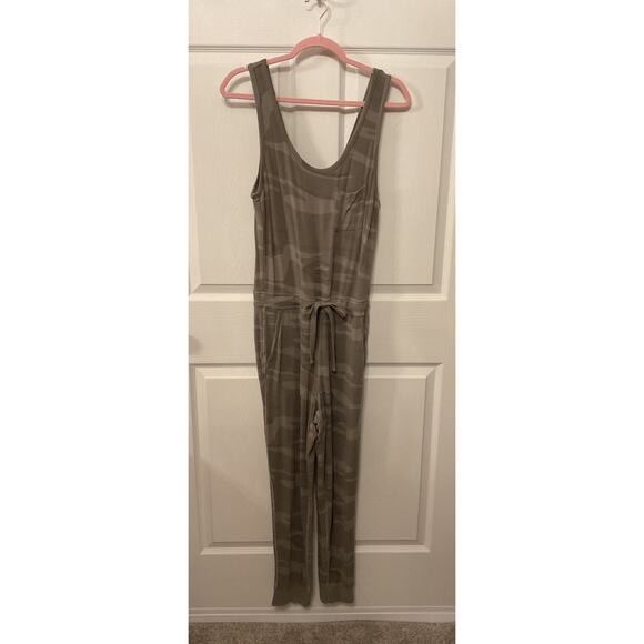 Thread & Supply Sage Camo Soft Elastic Waist Jumper, S - Picture 1 of 7